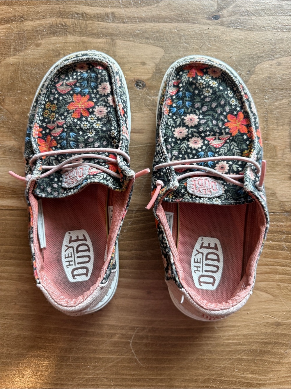 Girls 13 Hey Dude Shoes